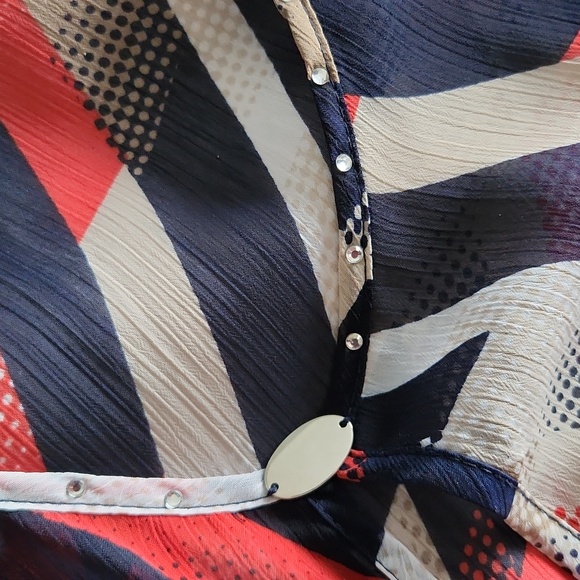 NWOT Made in Italy women's size 46 chiffon top - Picture 8 of 8